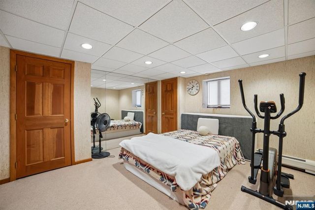 7 Royal Park Terrace, Hillsdale, NJ 07642