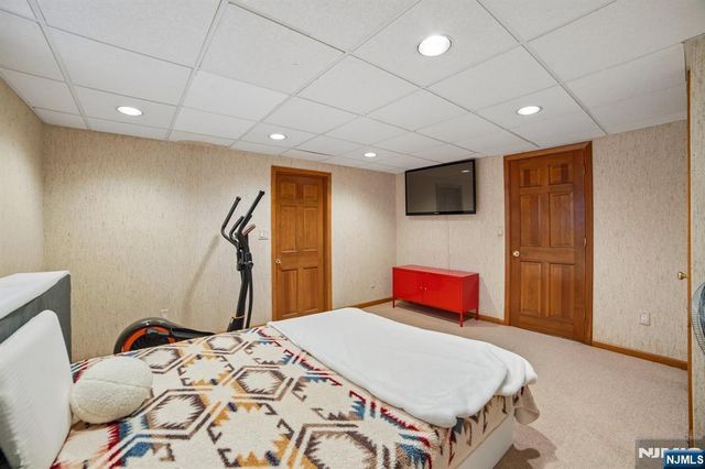 7 Royal Park Terrace, Hillsdale, NJ 07642