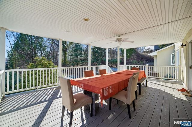 7 Royal Park Terrace, Hillsdale, NJ 07642