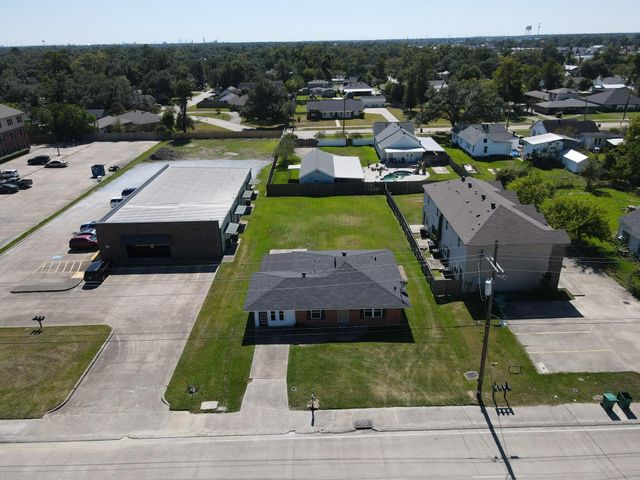 419 Cypress St, Sulphur, LA 70663
