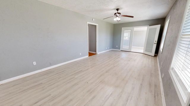 419 Cypress St, Sulphur, LA 70663