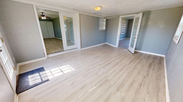 419 Cypress St, Sulphur, LA 70663