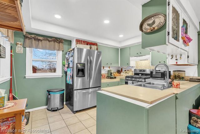 1023 W Burns Line Road, Melvin, MI 48454