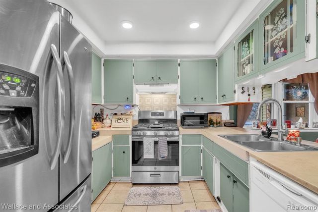 1023 W Burns Line Road, Melvin, MI 48454