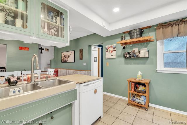 1023 W Burns Line Road, Melvin, MI 48454