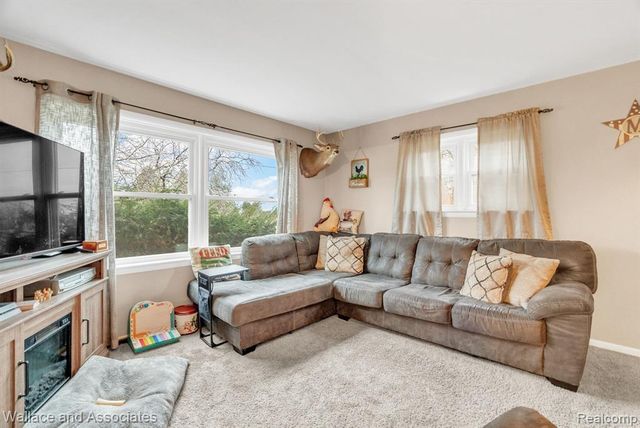 1023 W Burns Line Road, Melvin, MI 48454