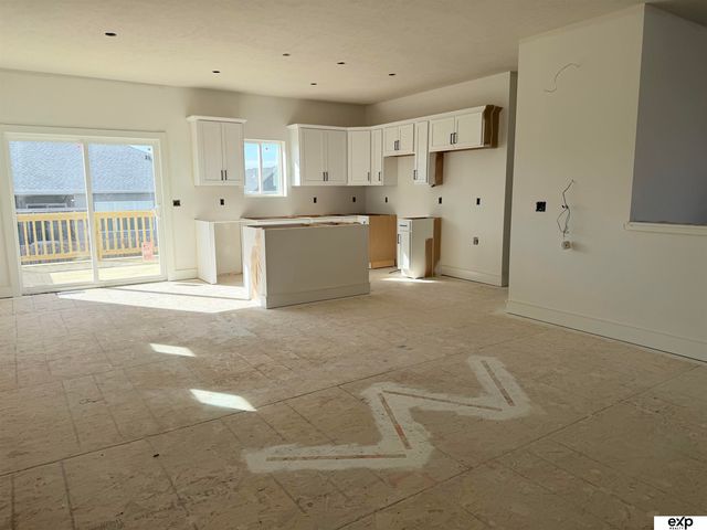 7305 N 11th Street, Lincoln, NE 68521