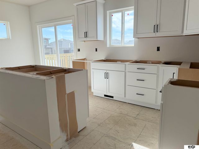 7305 N 11th Street, Lincoln, NE 68521