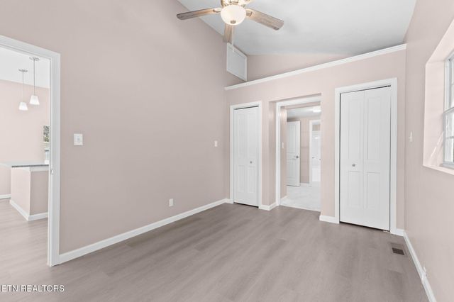 1216 NW Mercer St, Knoxville, TN 37921