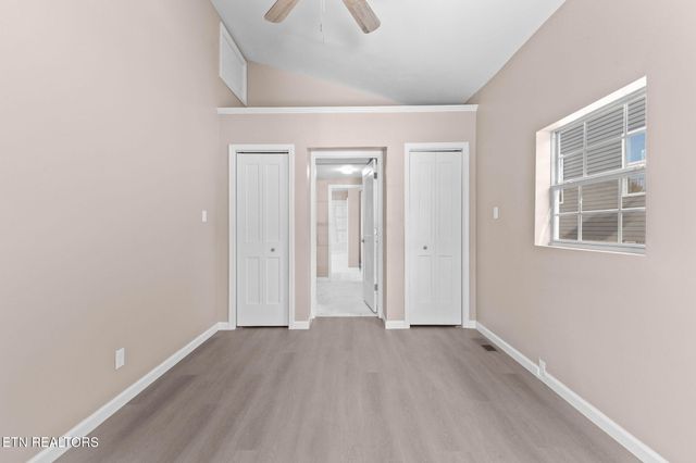 1216 NW Mercer St, Knoxville, TN 37921