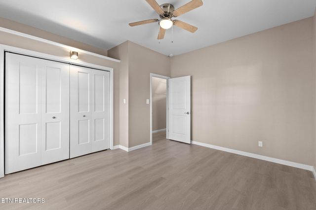 1216 NW Mercer St, Knoxville, TN 37921