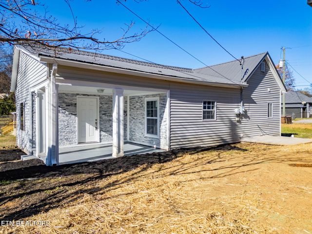 1216 NW Mercer St, Knoxville, TN 37921