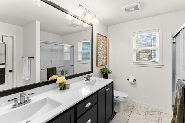 1405 COACHLAMP CT, Columbia, MO 65203