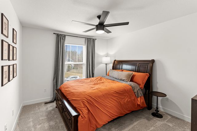 1405 COACHLAMP CT, Columbia, MO 65203