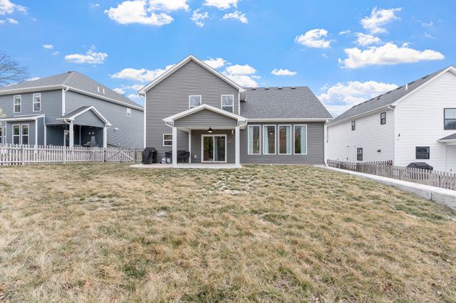 1405 COACHLAMP CT, Columbia, MO 65203