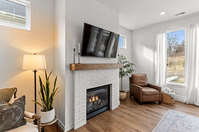 1405 COACHLAMP CT, Columbia, MO 65203