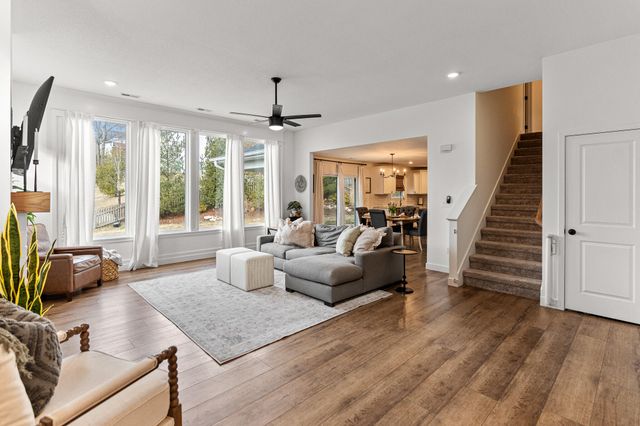 1405 COACHLAMP CT, Columbia, MO 65203