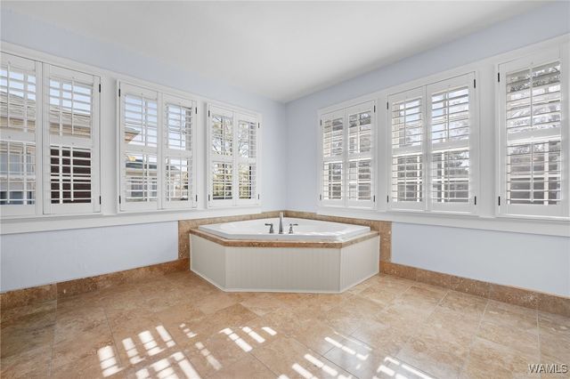 1609 Alaca, Tuscaloosa, AL 35401