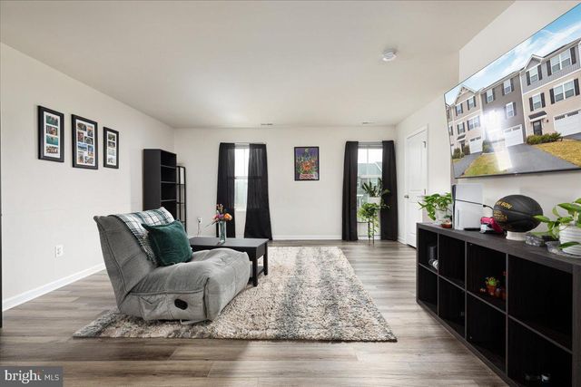 16 CHINCOTEAGUE LN, Martinsburg, WV 25403