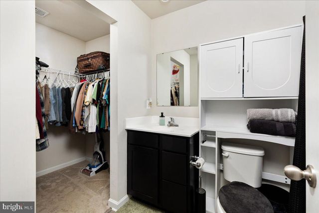 16 CHINCOTEAGUE LN, Martinsburg, WV 25403