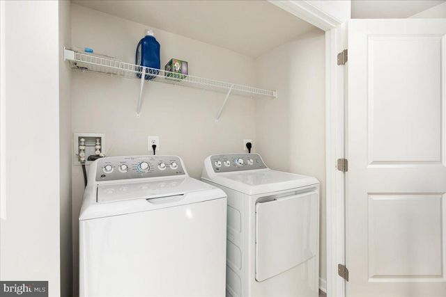 16 CHINCOTEAGUE LN, Martinsburg, WV 25403