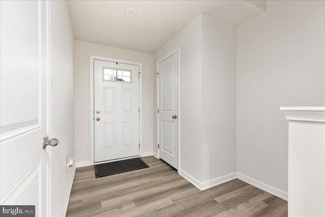 16 CHINCOTEAGUE LN, Martinsburg, WV 25403