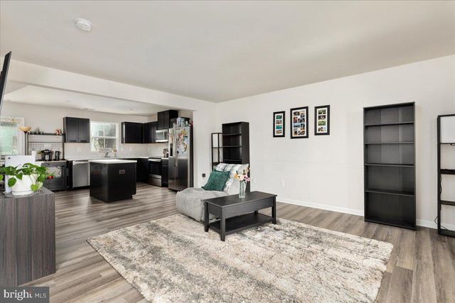 16 CHINCOTEAGUE LN, Martinsburg, WV 25403