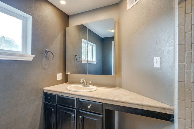 3904 Eldridge Street, Fort Worth, TX 76107