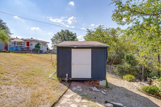 3904 Eldridge Street, Fort Worth, TX 76107