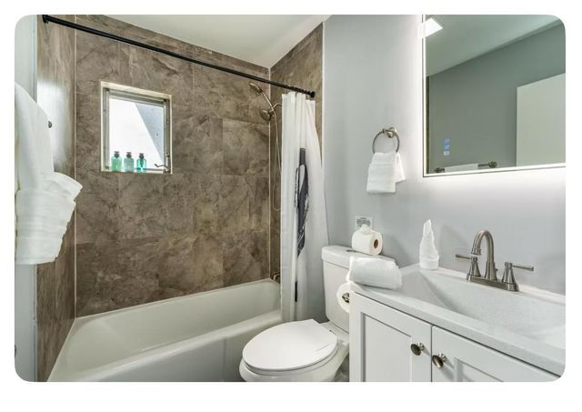 1051 SW 32nd Court 1, Fort Lauderdale, FL 33315