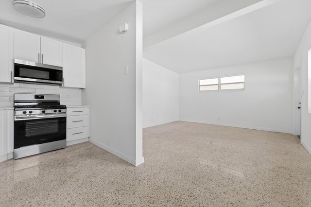 1815 Hillcrest Drive, Lake Worth Beach, FL 33461