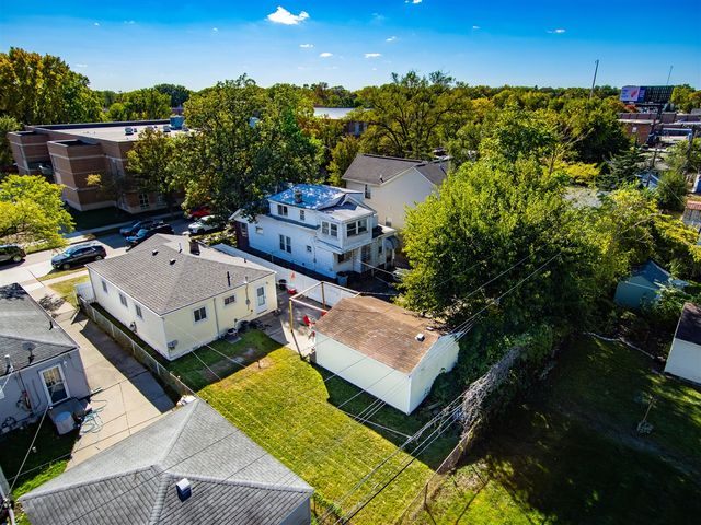 985 E Jarvis Avenue, Hazel Park, MI 48030