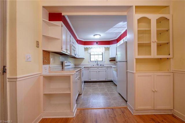 3425 Pine Valley Road, High Point, NC 27265