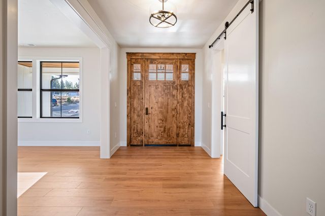 16768 Sandy Court, La Pine, OR 97739