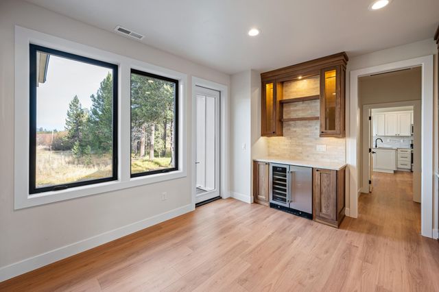 16768 Sandy Court, La Pine, OR 97739