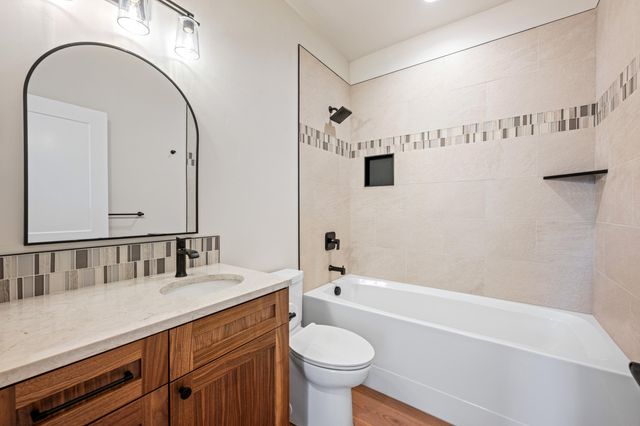 16768 Sandy Court, La Pine, OR 97739