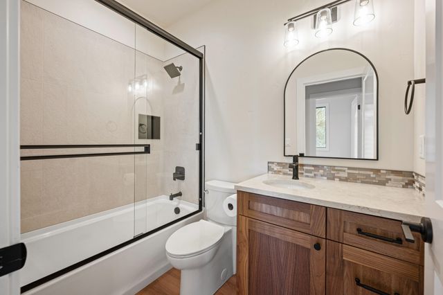 16768 Sandy Court, La Pine, OR 97739