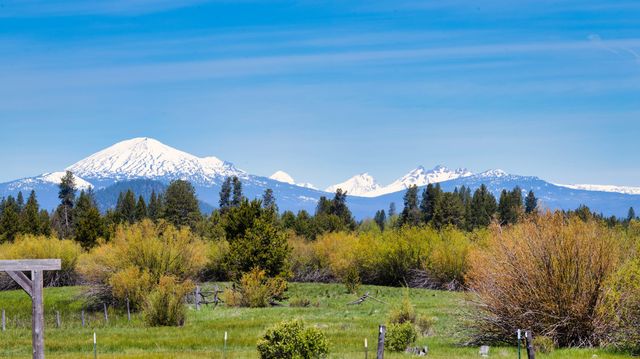 16768 Sandy Court, La Pine, OR 97739