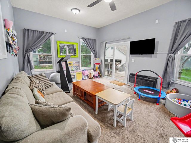 6132 Huntington Avenue, Lincoln, NE 68507