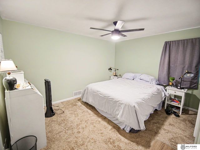 6132 Huntington Avenue, Lincoln, NE 68507
