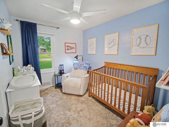 6132 Huntington Avenue, Lincoln, NE 68507