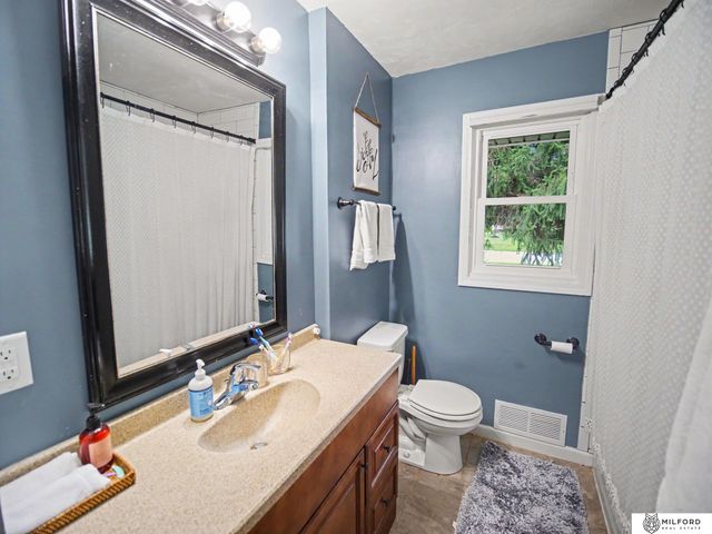 6132 Huntington Avenue, Lincoln, NE 68507
