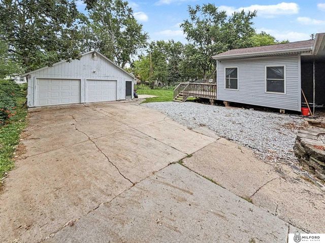 6132 Huntington Avenue, Lincoln, NE 68507