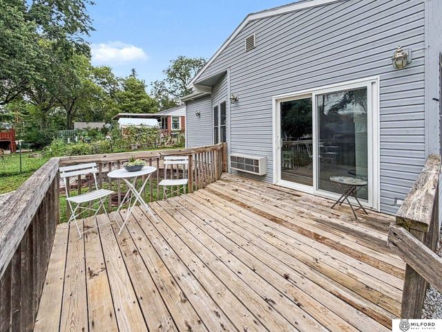 6132 Huntington Avenue, Lincoln, NE 68507