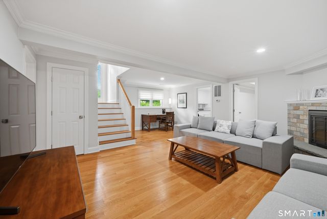 3 Bayberry Drive, Brookfield, CT 06804