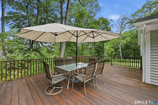 3 Bayberry Drive, Brookfield, CT 06804