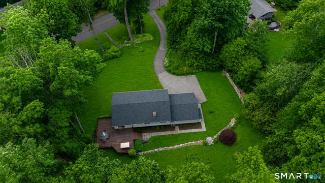 3 Bayberry Drive, Brookfield, CT 06804
