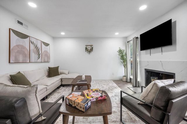 6413 Chimney Creek CIR A1, Austin, TX 78723