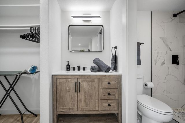 6413 Chimney Creek CIR A1, Austin, TX 78723