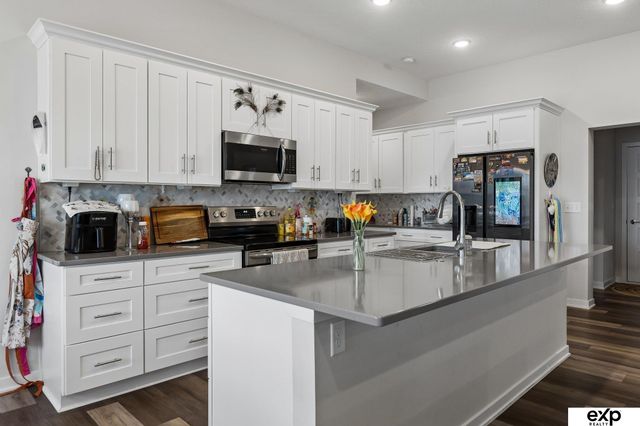 18501 Patrick Avenue, Elkhorn, NE 68022